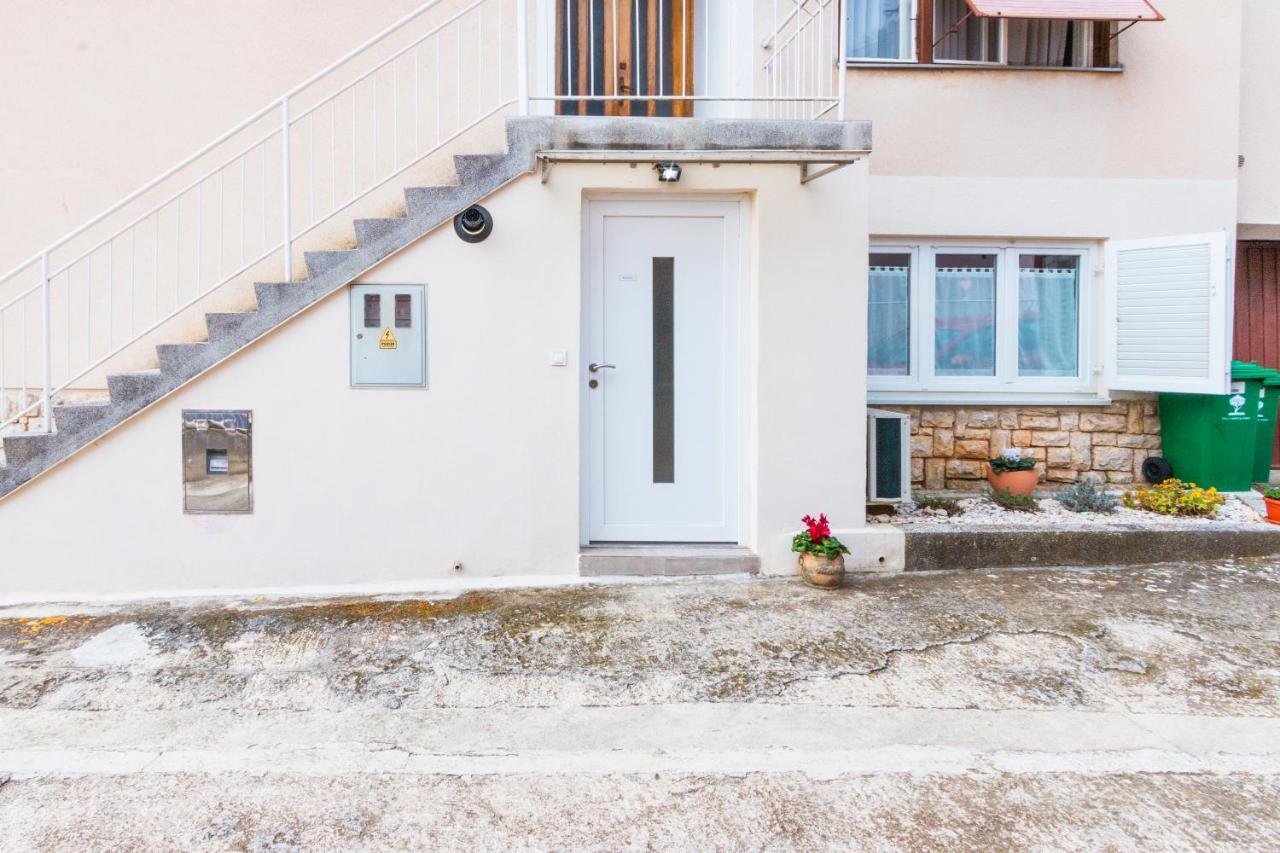 Apartment Katarina Пула Экстерьер фото